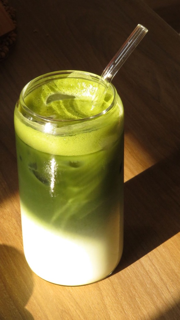 Matcha latte helado de amari